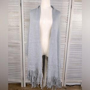 STEVE MADDEN Fringed Shawl/Wrap Soft & Cozy Light Gray-OS